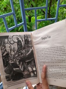 Taylor Swift &#34;Whole Story&#34; Book On Her Lifestyle