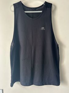 Kalengi Decatlon Black Running Tank Top L Size