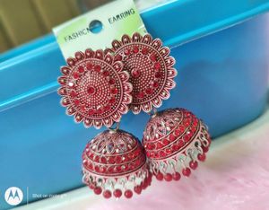 TRADITIONAL INDIAN STUDDED INDIANJUMKAS/EARRINGS