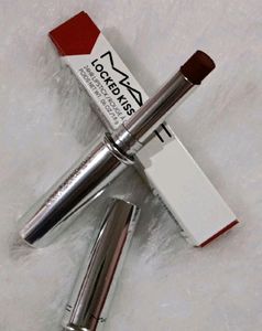 Mac Locked Kiss Lipstick ♥️💘