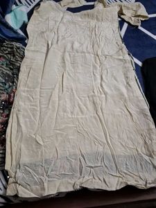 Elegant Floral Embroidered Kurta Set