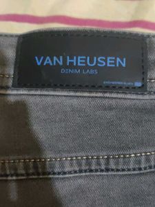 Van Heusen Geans