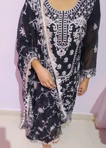 Pakistani Suit