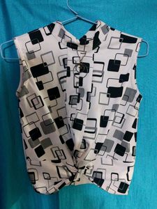 Stylish Geometric Print Top