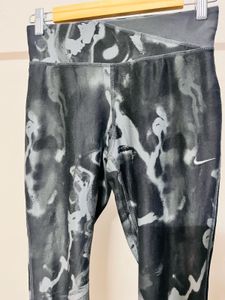 Nike Yoga Pant