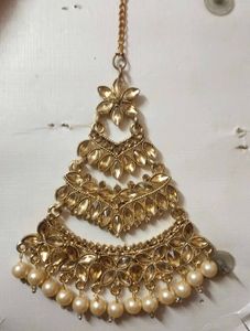 Golden Indian Jewelry Set
