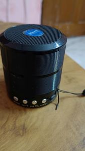 woos Bluetooth speaker ( good sound quality and working )