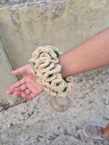 Crochet Scrunchie- Set Of 1