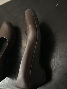 Pink Almirah Brown Bellies