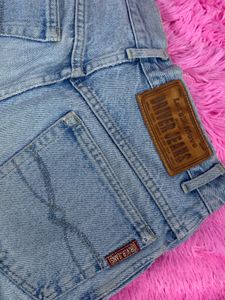 Trendy Light Wash Flare Jeans