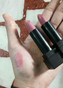 Hudabeauty Lipstick