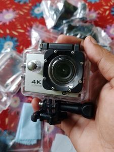 Brand New Go Pro Ultra Hd 4k Video Quality 16mp Camera With All Accessories 30mtr Deep In Water (Waterproof) Action Camera With 2 Inch Screen