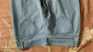 Low rise jeans