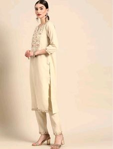 Embroidered Straight Kurta with Pant and Dupatta💗