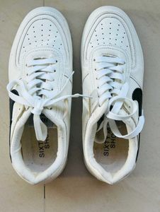 Nike Air Force Sneakers