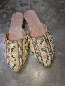 Party And Festive Wedding Wear Flat Sandal