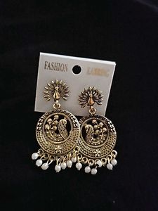 Elegant Antique Gold Earrings Collection