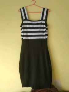 🗯Black &amp; White Body con Dress