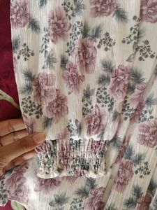 Floral Cute Sleeves Top