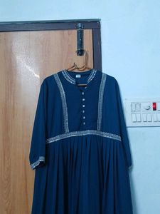 Elegant Blue Embroidered Kurta