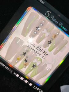 Aesthetic handmade stick-on Nails