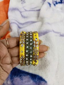 Handmade silk Thread Kundan Bangles Set