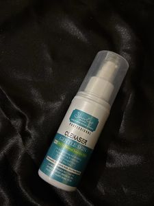 🧴 Sharly – Professional Gentle Skin Cleanser