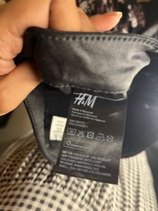H&amp;M Black Jegging Pants