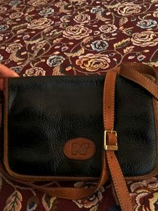 Nom Vintage Pure Leather Sling Bag