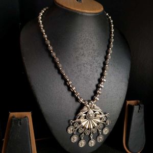Silver Tone Coin Necklace