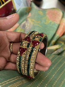 Metal Chuda With Multi Nagina