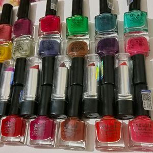 Set Of 4 Nail Paints And Lipsticks