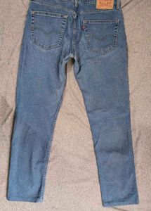 Levi&#39;s Blue Denim Jeans Light Fade Stretchable