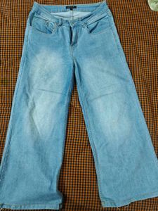Wide Leg Light Wash Jeans