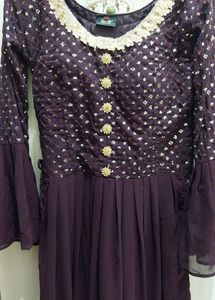 Heavy party wear dress 😍