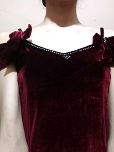 Elegant Maroon Velvet Evening Dress