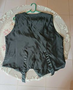 Formal Black w White Pattern Vest