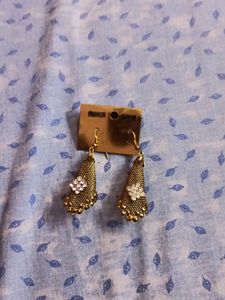 Earring