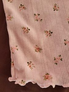 H&amp;M Lace Trimmed Crop Top/ SIZE-M