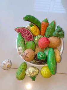 Vintage Painted Vegetable Set