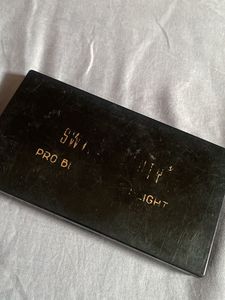 Swiss Beauty Pro Blush And Highlighter Palette