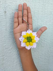 Crochet Flower Keychain 🌺🌻🌹🌷