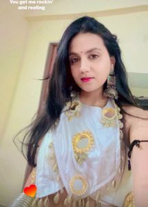 amazing  blouse wears only once a time