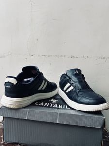 Cantabil Sneakers