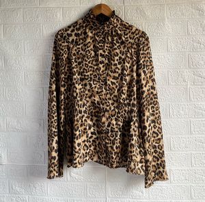 Korean Top