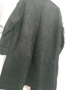Women&#39;s Black Overcoat