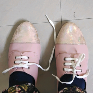 Carlton London item8