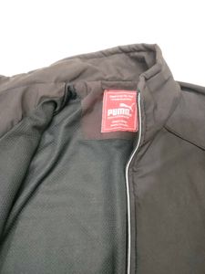 Stylish Black Zip-Up Jacket