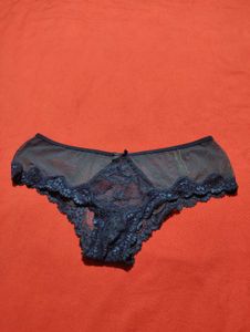 Victoria Brief Size M