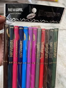 Coloured Liner For Girls